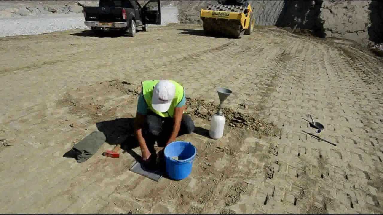 kil sıkıştırma deneyi - kum konisi deneyi  (KKTC Geçitköy Barajı)