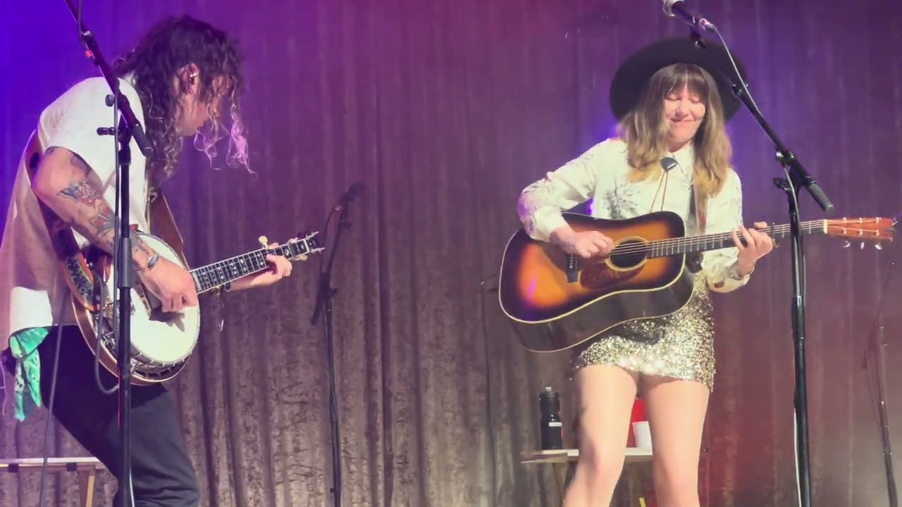 Molly Tuttle & Golden Highway ‘’Dire Wolf’’ / ‘’Over the Line’’ 5/11/24 The Majestic Theatre Detroit