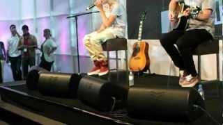 Justin Bieber - Baby live @ The Squaire