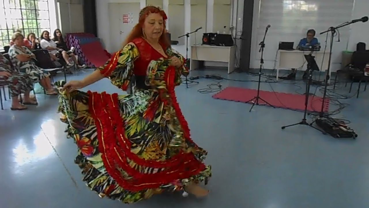 Dança cigana Chei Chovorriho - Nurisilva Dias Fernandez 