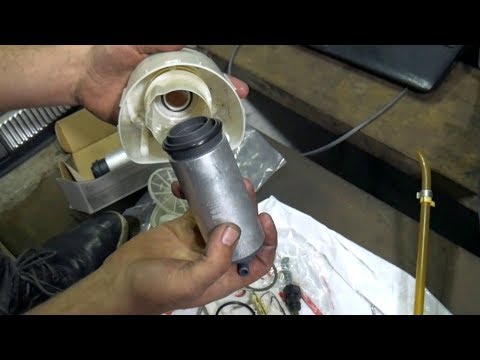 Wideo: Jak zdjąć pierścień pompy paliwa?