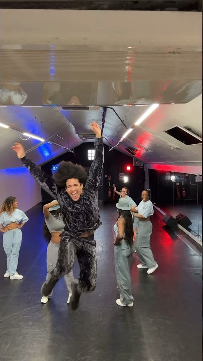 Funny moments #blooper #dance #brettsewell