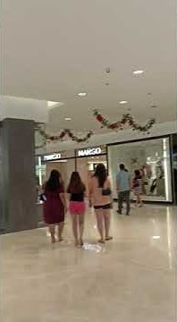 Jalan jalan di Mall