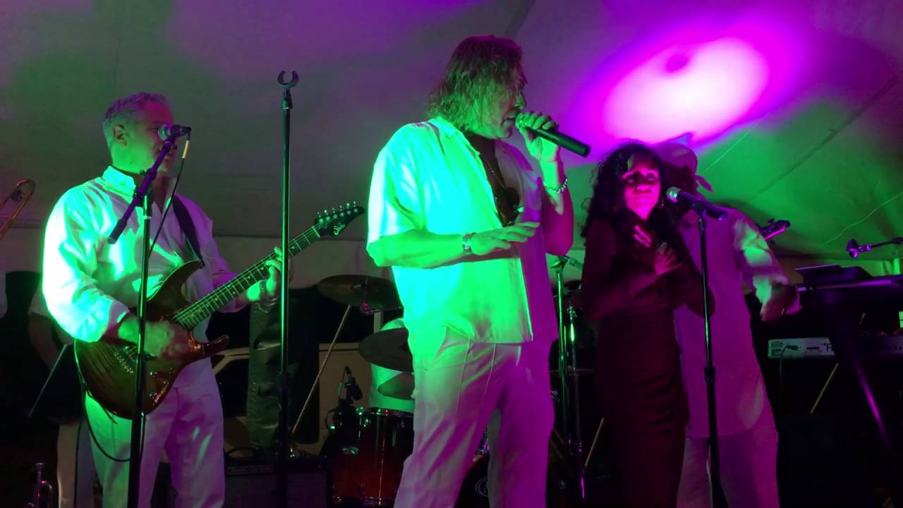 20 Highview performing at the West Oak Recreation Club What's Going