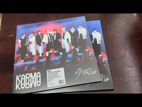 Unboxing Stray Kids Karma Vinyl (Clear Sapphire) - YouTube