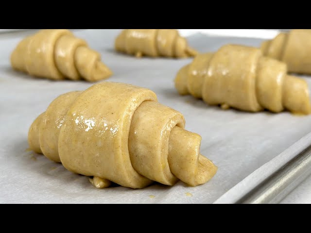 Ferrandi Croissants - YouTube