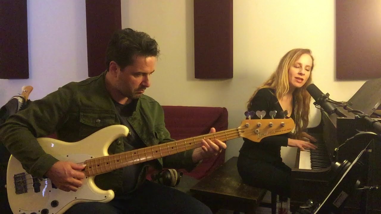 Tori Amos – Leather :: Natasa Paulberg and Aaron Gilmartin LA Sessions