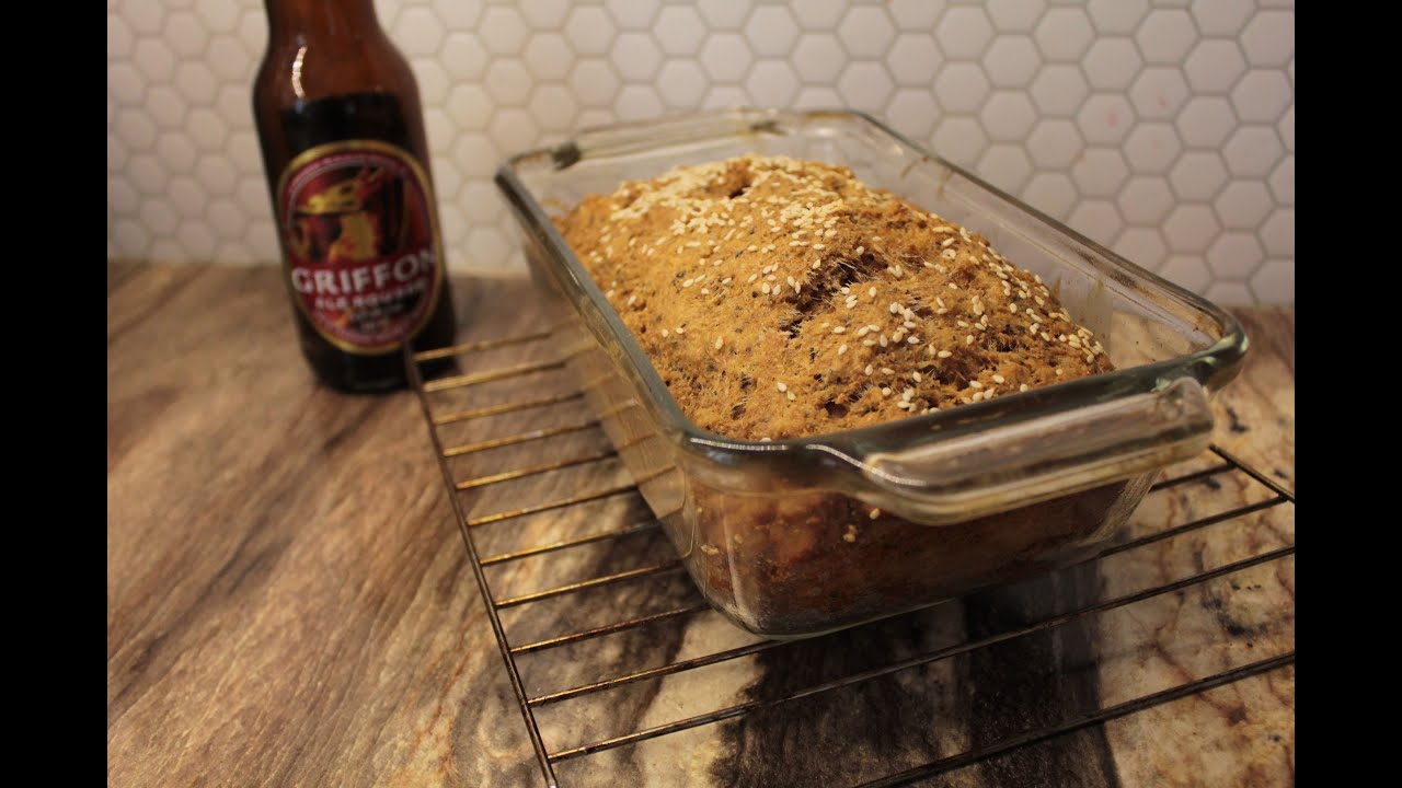 Red beer bread / Pain à la bière rousse (vegan)