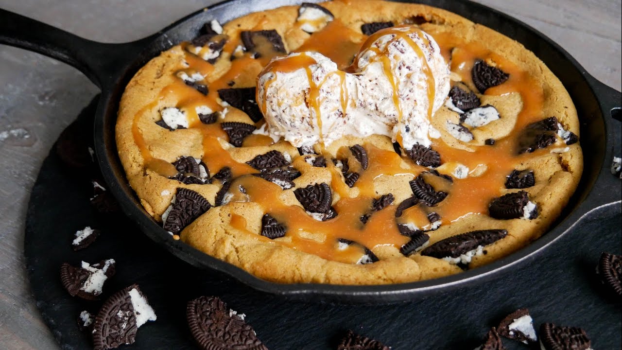 Cast Iron Skillet Cookie (Pizookie) • (VIDEO) Kroll's Korner