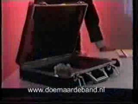 Doe Maar - De Bom