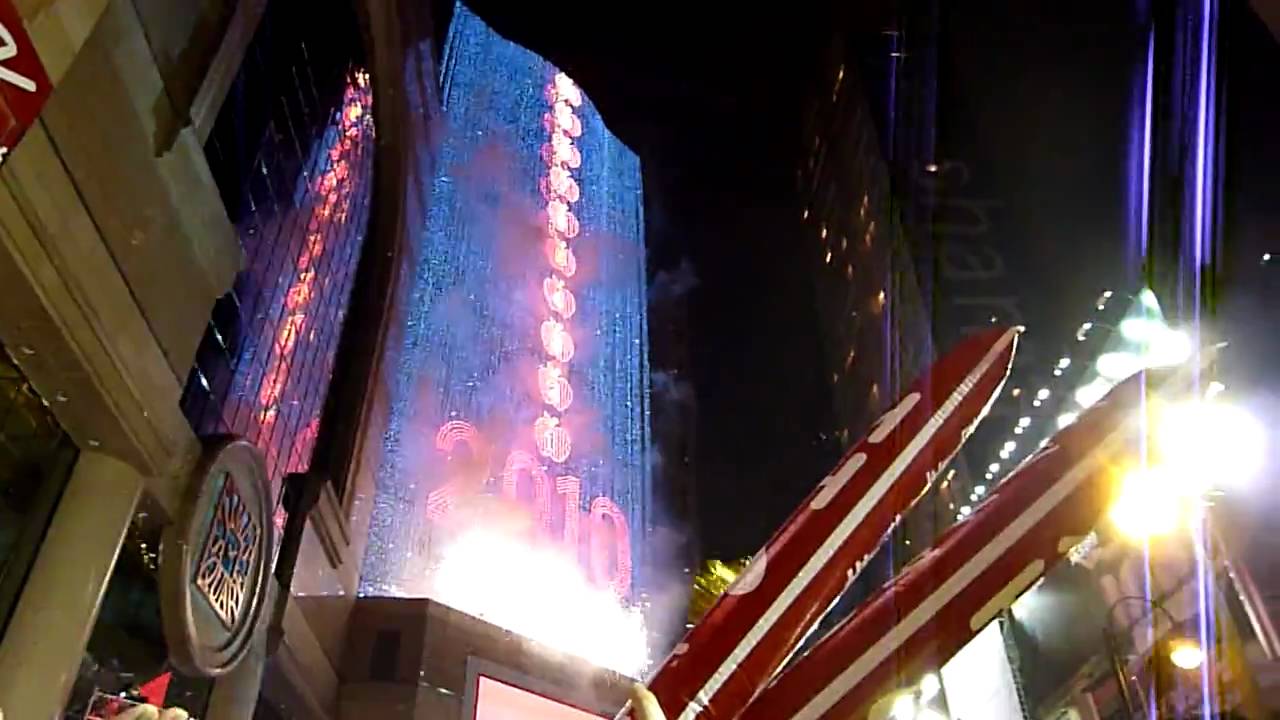 2010 New Year countdown in Hong Kong - Times Square