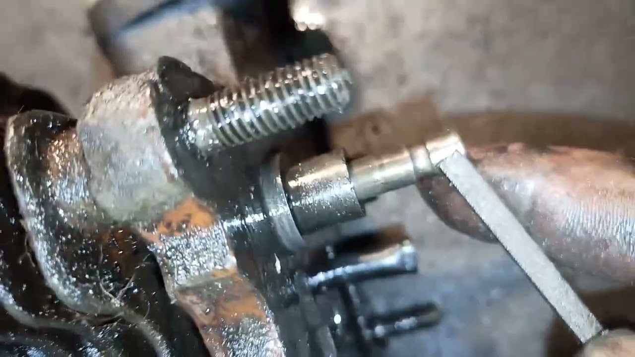 Demontaż zaworów z głowicy S301 / S301D – krok po kroku 🔧