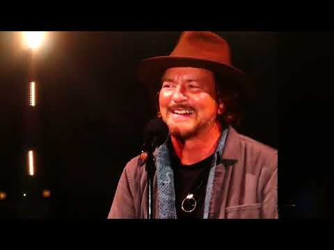 PEARL JAM - "Bee Girl" : Ohana Music Festival 2026 (September 25, 2026) - DAY ONE