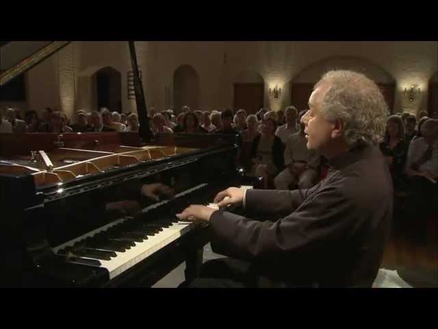 Bach - Suite française n°5: Allemande & Courante : Justin Libeer, piano