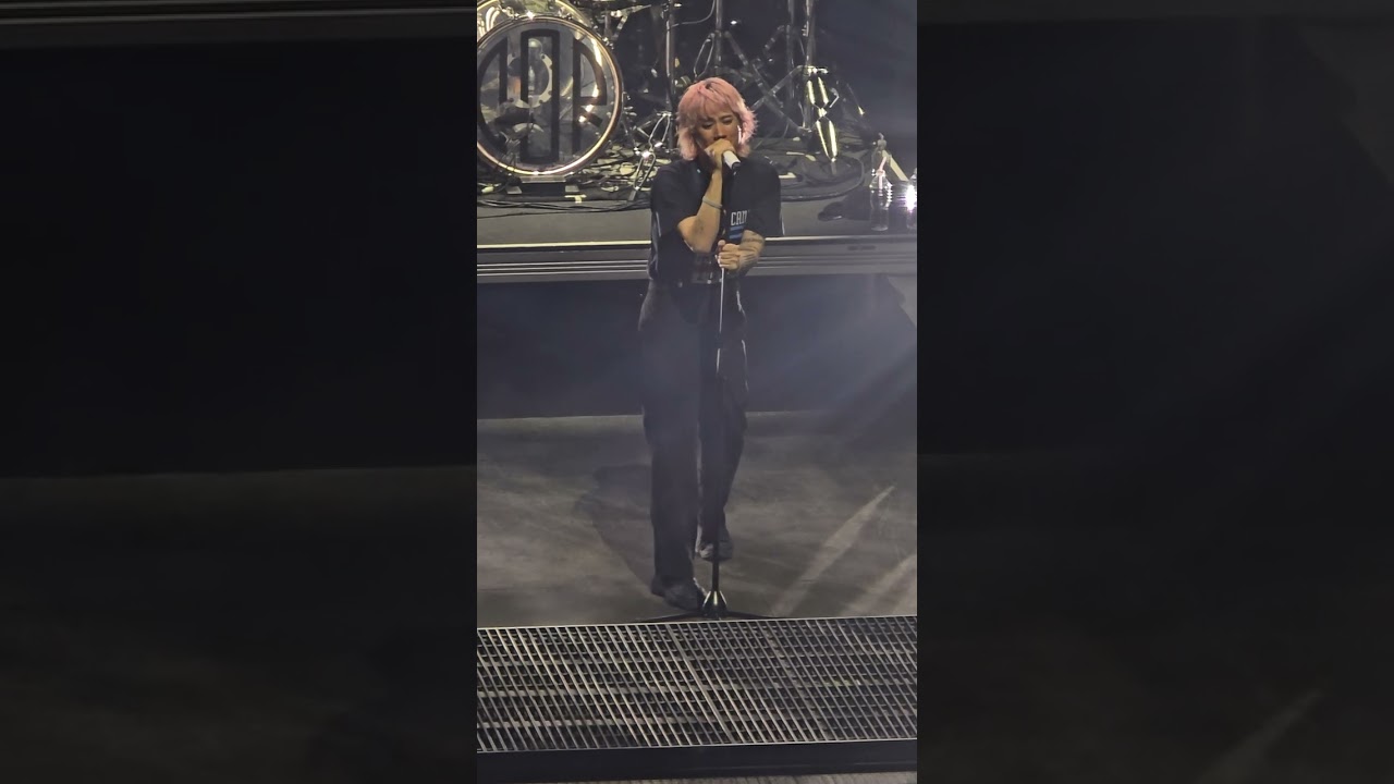 One Ok Rock The Pilot @ MGM Music Hall Boston