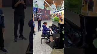 Jingle Bells, airport edition!🎄✈️ #PianoPerformance #JingleBells #YoungMusician #AirportMusic
