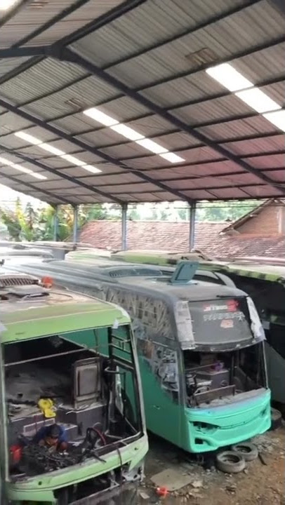 KESIBUKAN BENGKEL REPAIR BUS MUJI JAYA PUTRA MANDIRI (MJPM) JEPARA || FULL ARMADA BUSYANG DIRIPER