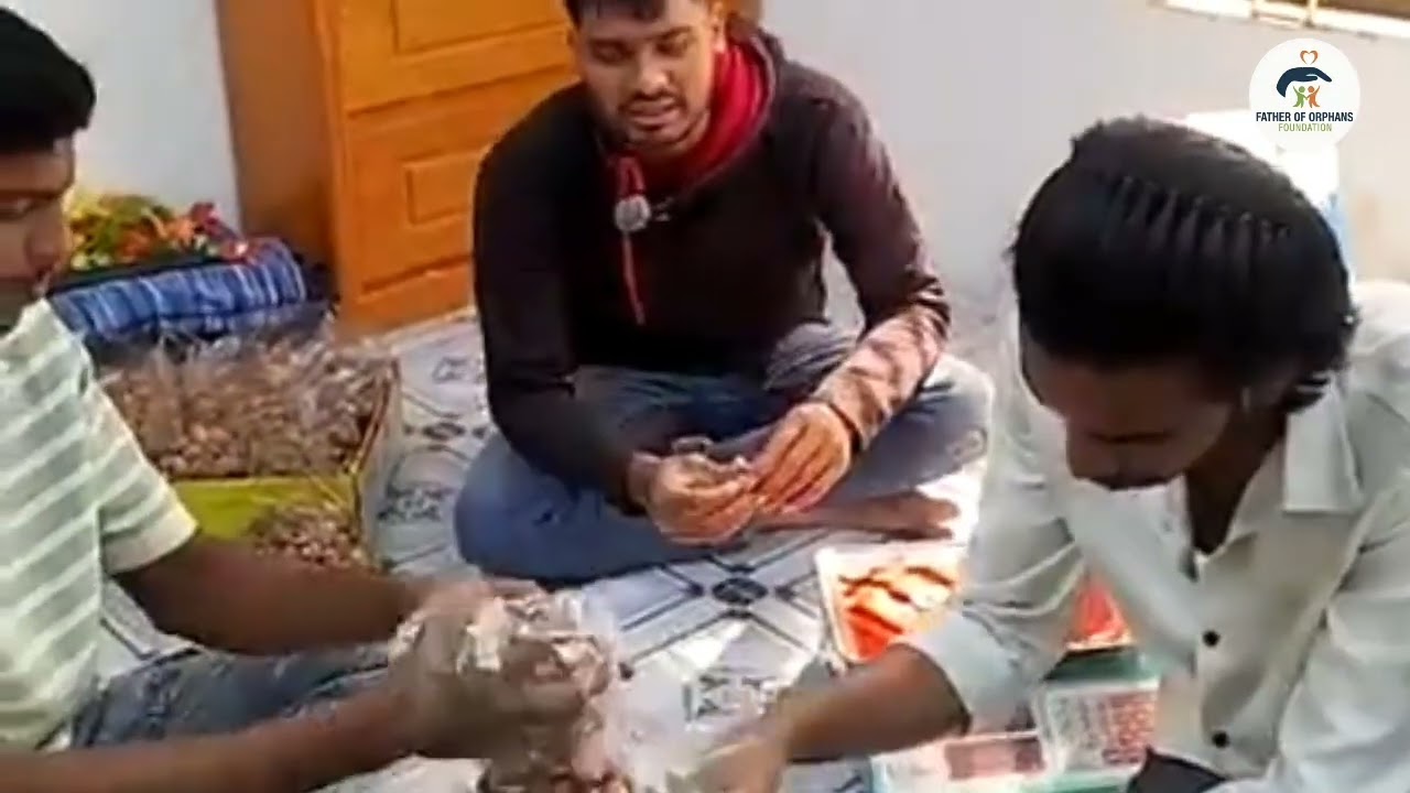 এতিমের বাবা ফাউন্ডেশন এর পক্ষ থেকে রমজান উপলক্ষে এতিম ও অসহায় মানুষের জন্য কিছু করার চেষ্টা ❤️