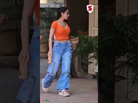 Sara Ali Khan Clicked Today Saraalikhan Shorts Bollywood Sarakhan Saraali Trending