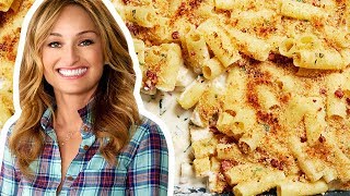 Giada De Laurentiis Makes Cheesy Farmer's Pasta | Everyday Italian | Food Network