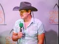 Capture de la vidéo Jon Pardi's Awkward Interview With Lunchbox