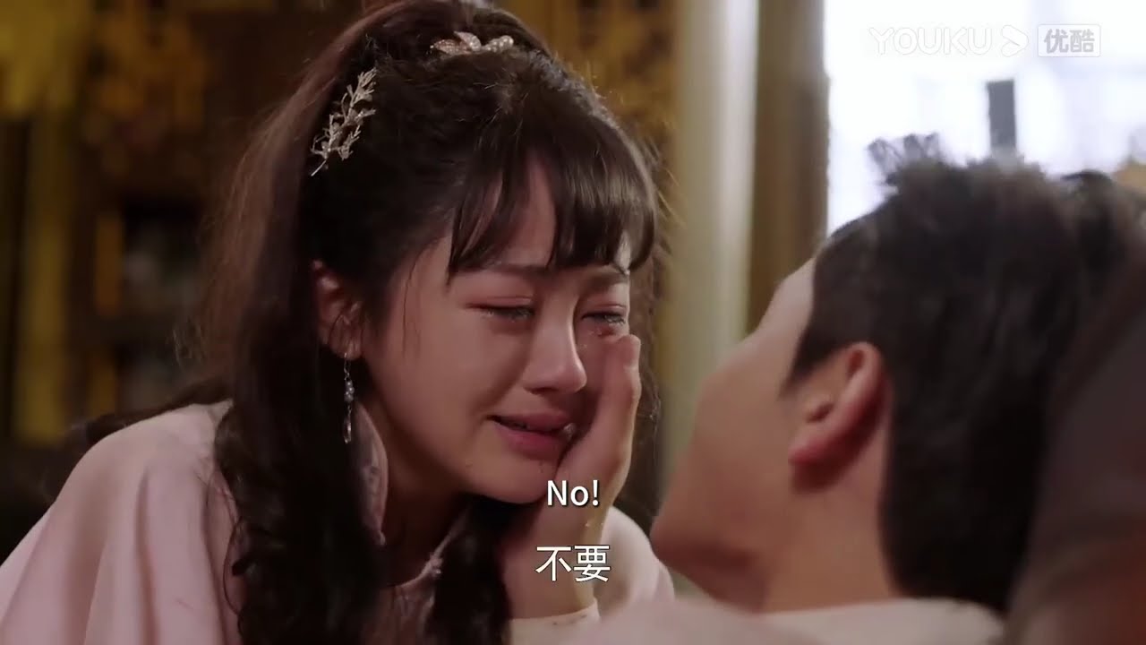 🍿Золушка расплакалась и поцеловала своего тяжело раненого хозяина😳