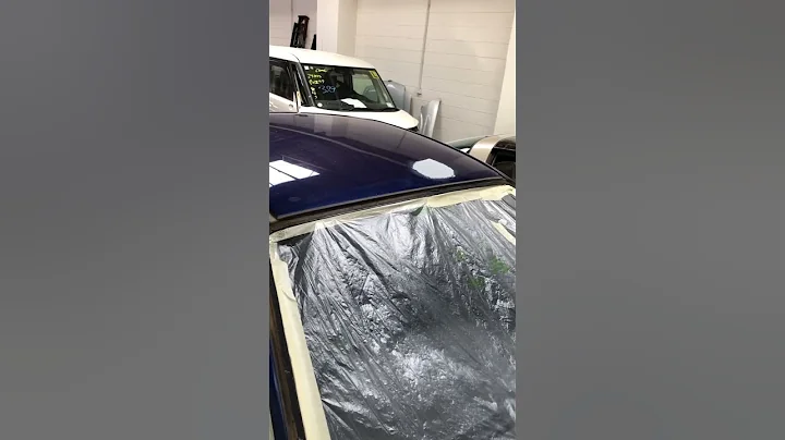 VT SS 304 XX3 Optioned 195i HSV in for full repaint windows out doing it properly.