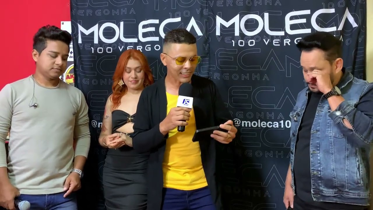 Moleca 100 Vergonha no Akiles Bar