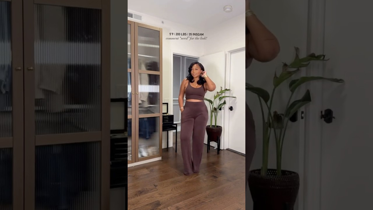 Tall girl friendly finds!! I  Janesha.Moore on IG #outfitideas&nbsp;#loungewear&nbsp;#tallgirlstyle&nbsp;#shorts