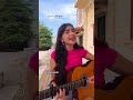 طاعو عينيا فعينيها