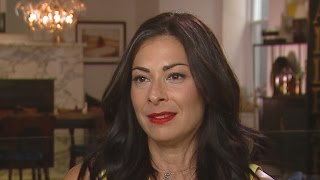 Stacy London Opens Up About Struggle With Psoriasis: 'I Would Get Bullied at School' Stacy London Opens Up About Struggle With Psoriasis: 'I Would Get Bullied at School'