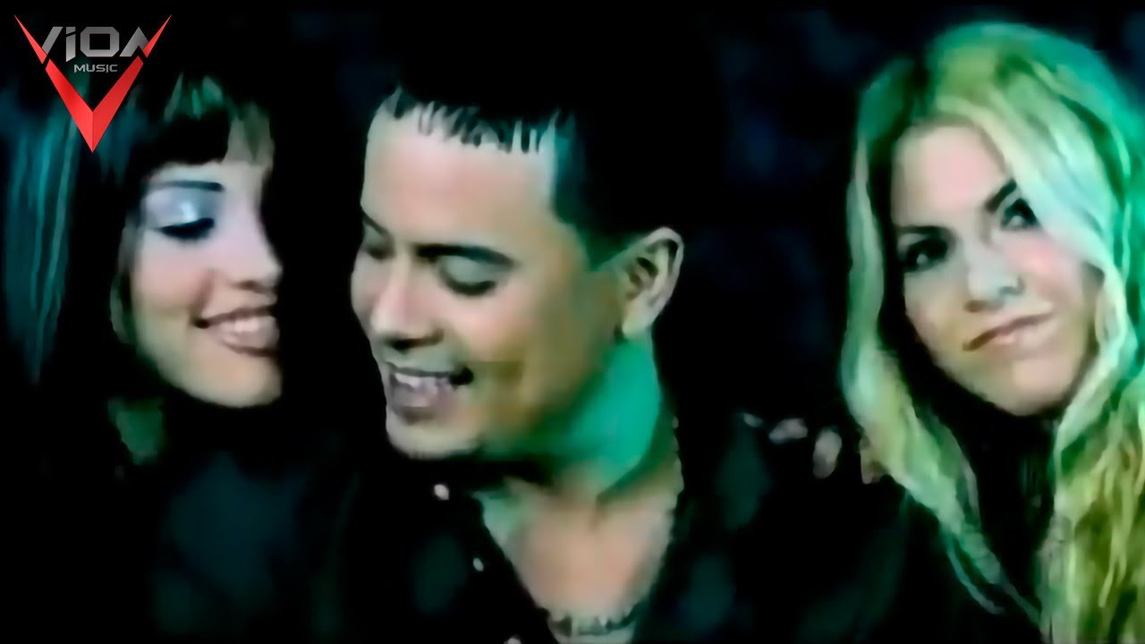 Alberto Stylee | Perros y Gatas | Video Oficial 2020 - YouTube