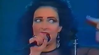 SIOUXSIE AND THE BANSHEES - Kiss Them For Me