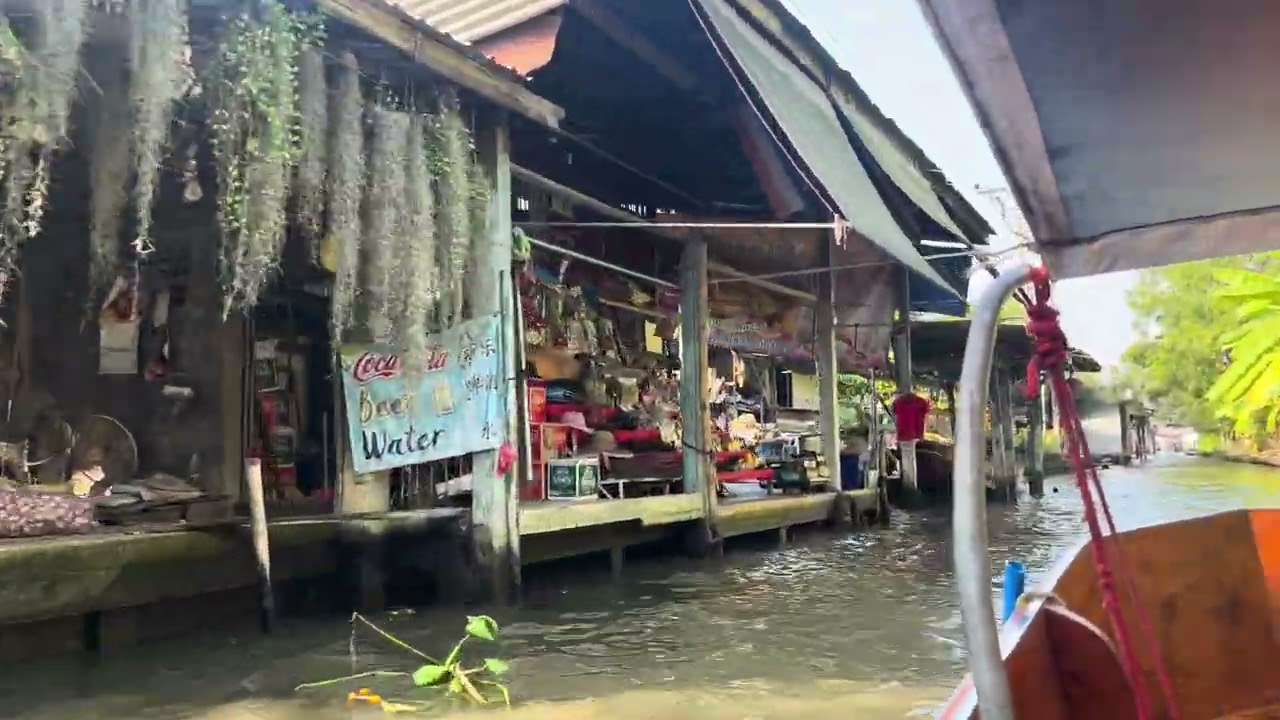 Тихая жизнь на воде: плавающая деревня. Тайланд