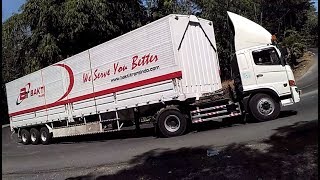 TRUK BESAR Terpanjang !! Truck Trailer Truk Kontainer Truk Box ISUZU Giga FUSO HINO Tikungan Timez