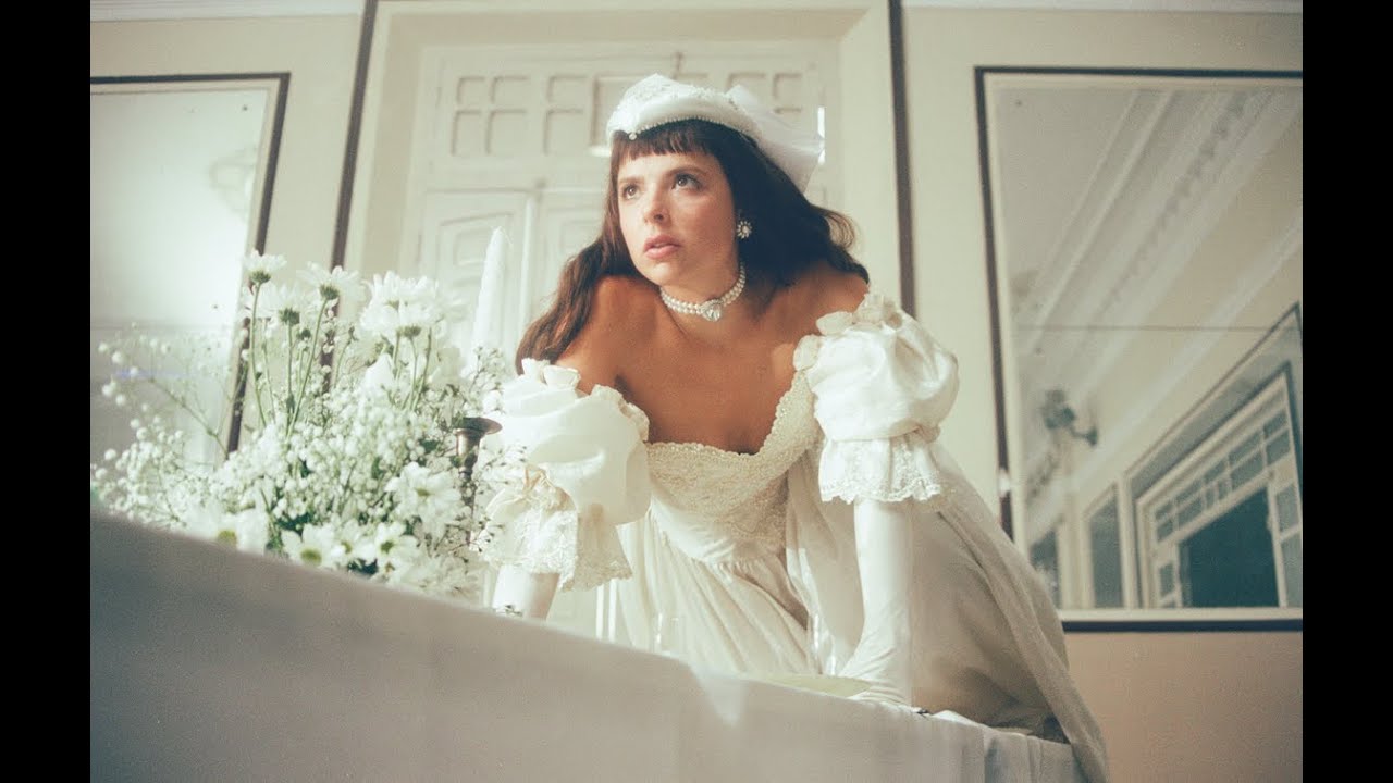 MARAVILHOSAMENTE BEM - JULIA MESTRE (visualizer)