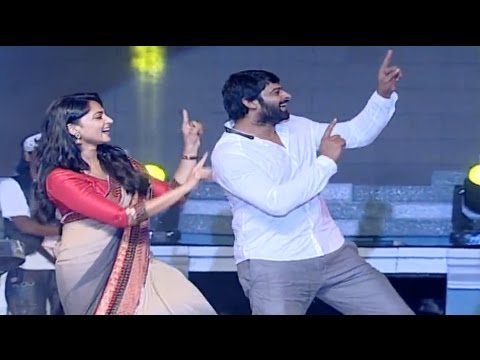 VIDEO : Prabhas Dance On Stage - Anushka Shetty - SS Rajamouli - Baahubali 2 Trailer Released