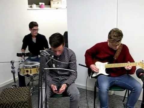 The Shermans - "In Between Days" (The Cure cover) live at Phoenix FM