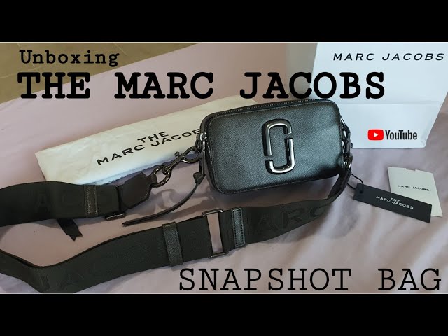 MARC JACOBS SNAPSHOT CAMERA BAG IN DEPTH REVIEW  UNBOXING, WHATS CAN FIT,  TRY ON PROS AND CONS 