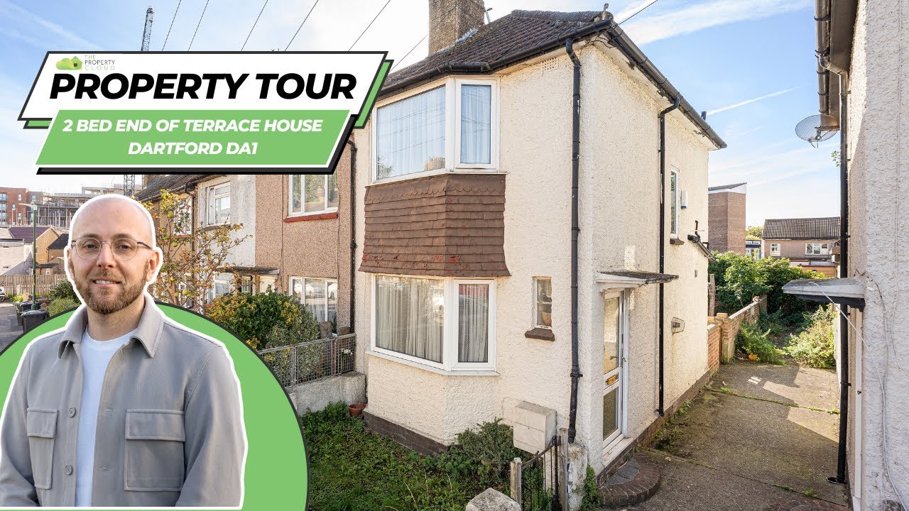 A 2 Bed House in Dartford, Kent - For Sale - Near to Shops, Schools & Train Station.