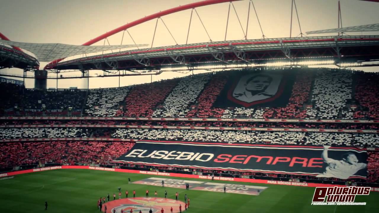 Benfica fans amazing tribute to Eusebio - (Benfica - Porto 2013/2014)