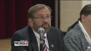 Waterford supt. retires amid salary controversy