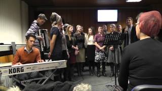 Video thumbnail of "Grupul bisericii Speranta Nurnberg -Eu ma-ncred in Domnul"