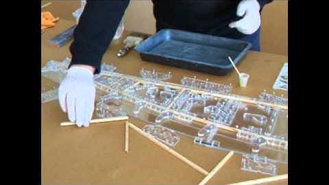 MiniMax Lite 4 Gluing the Rib