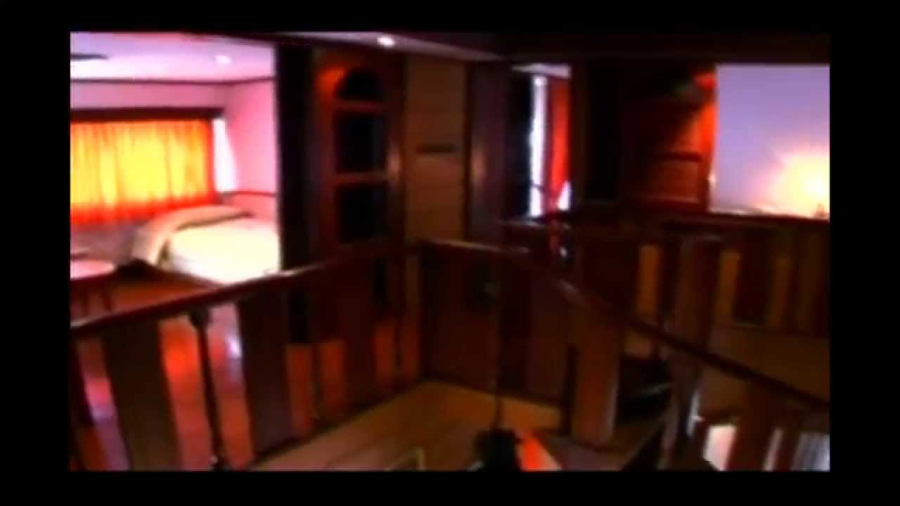 Putri Duyung Ancol - YouTube