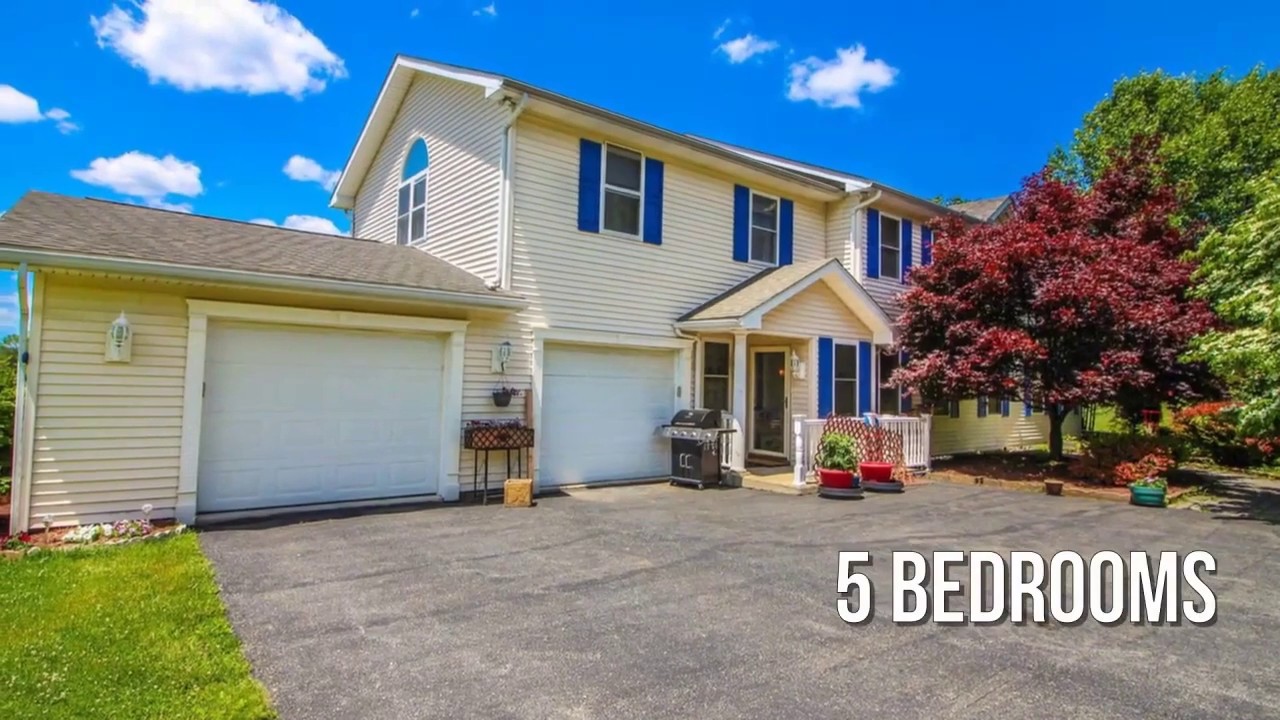 Saylorsburg Home for Sale with The Peter Hewitt Team at KW 204
