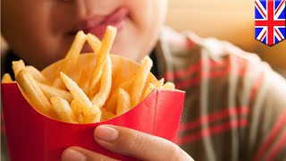 Teen goes blind after eating only junk food - TomoNews