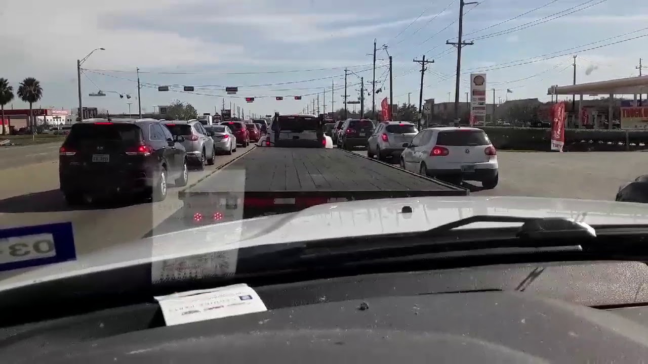 Hotshot trucking vlog (richeehotshot) trailers and fender benders smh