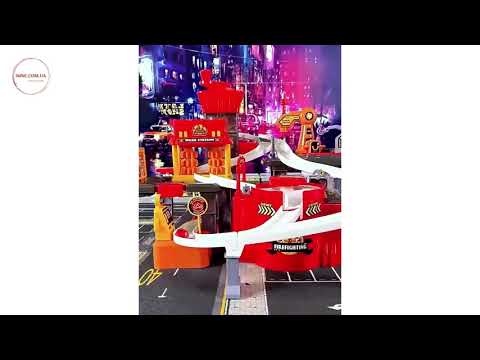 Детский большой игровой развивающий автотрек с автомойкой 8 машинок автоматический лифт подсветка вода мелодии, видео 1