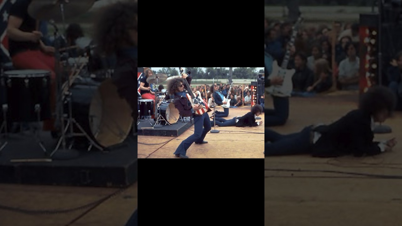 Последние два участника группы MC5, Уэйн Крамер (гитара) и Деннис Томпсон (ударные), умерли в это...